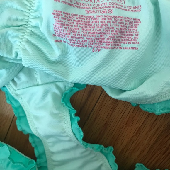 Victoria’s Secret Bikini Set - Picture 5 of 6